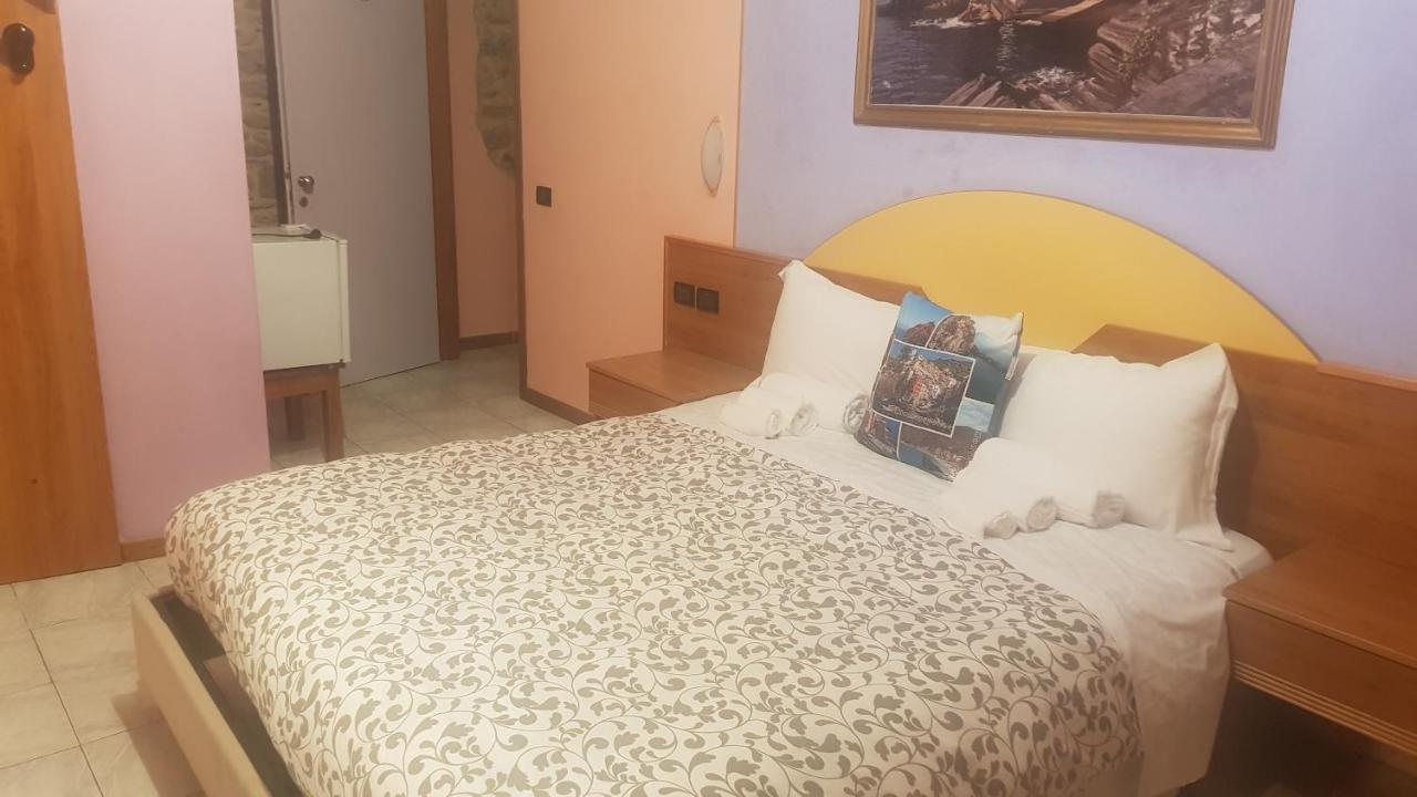 Locanda Dalla Compagnia Riomaggiore Buitenkant foto